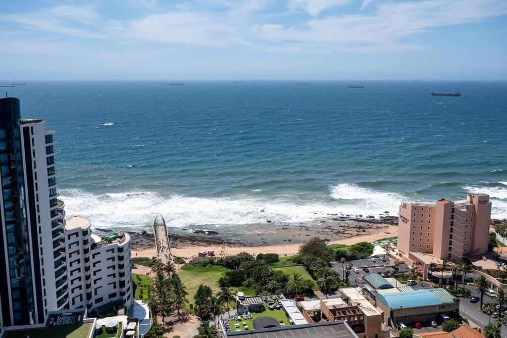 Lux Oceans 2 Bedroom In Umhlanga Apartment