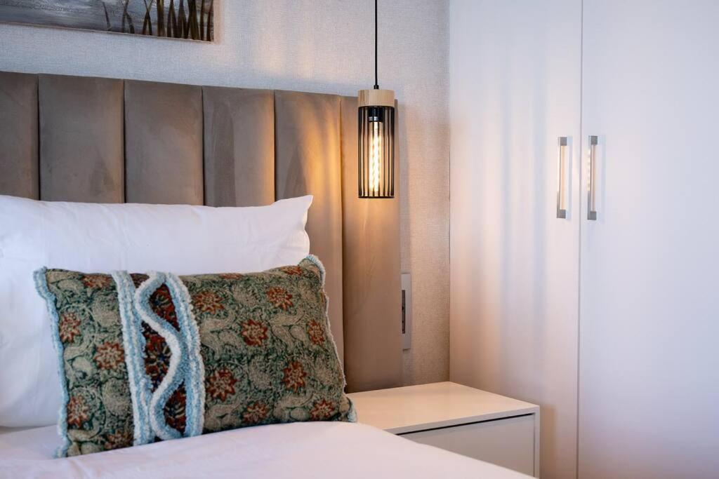 Lux Oceans 2 Bedroom In Umhlanga Apartment