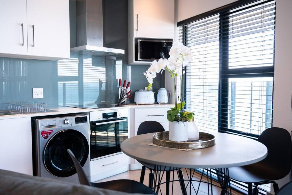 Apartment Lux Oceans 2 Bedroom In Umhlanga