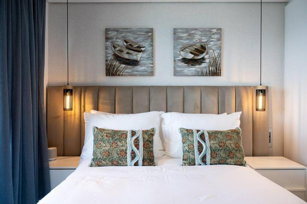 Lux Oceans 2 Bedroom In Umhlanga * Durban